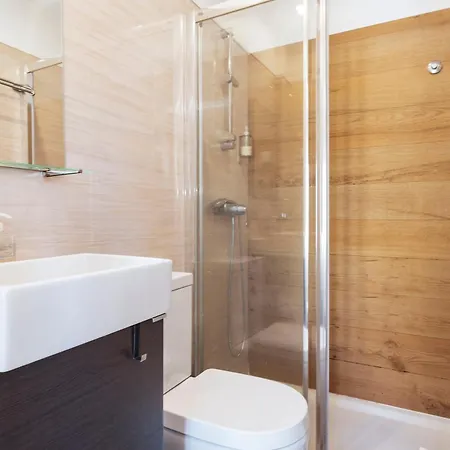 Nesha Lucky Nr. 23 Lisbon